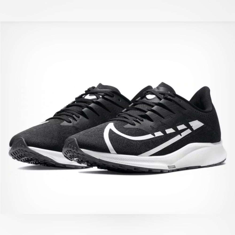 Women's Nike Zoom Rival Fly in Black and White